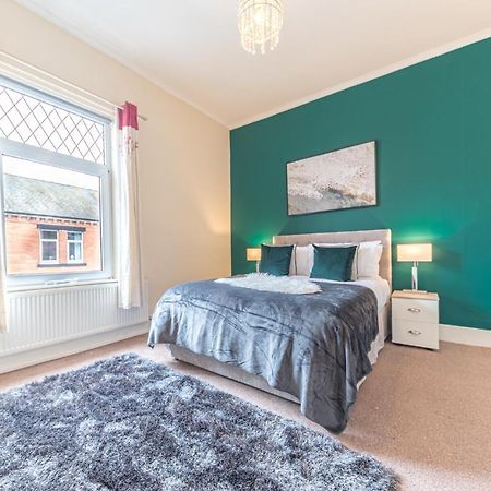 *King Bed* Luxury City Centre House Barrow-in-Furness Екстериор снимка