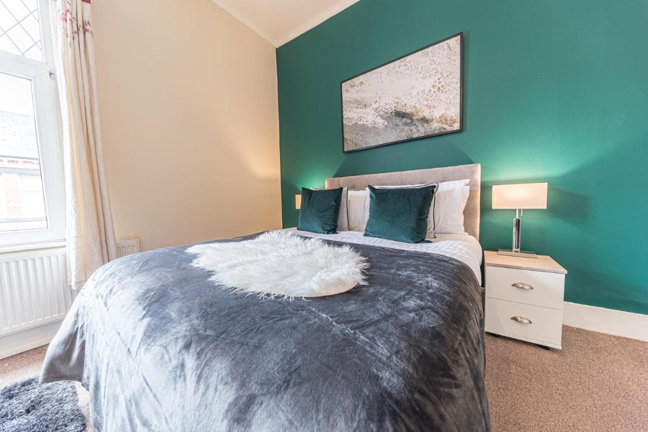 *King Bed* Luxury City Centre House Barrow-in-Furness Екстериор снимка